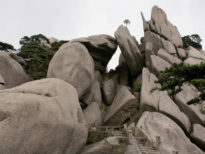 50天都峰顶峰风光.jpg