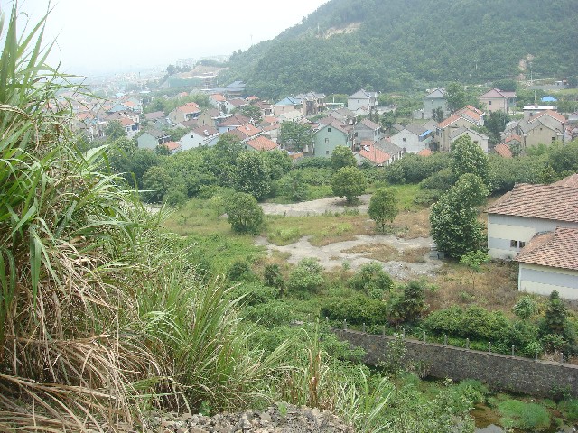 水库下的村庄