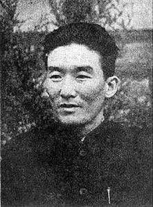 邓拓.jpg