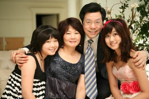 李开复一家.jpg
