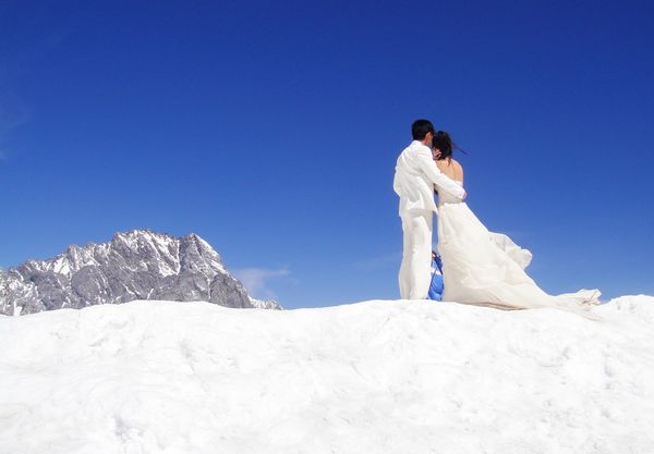 雪山上的新人.jpg