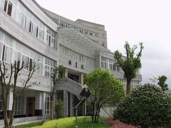 高中时别商职院25.jpg