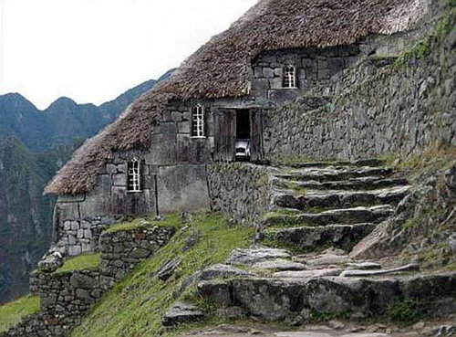 【4】138.8万美元　三层　沿山而建.jpg